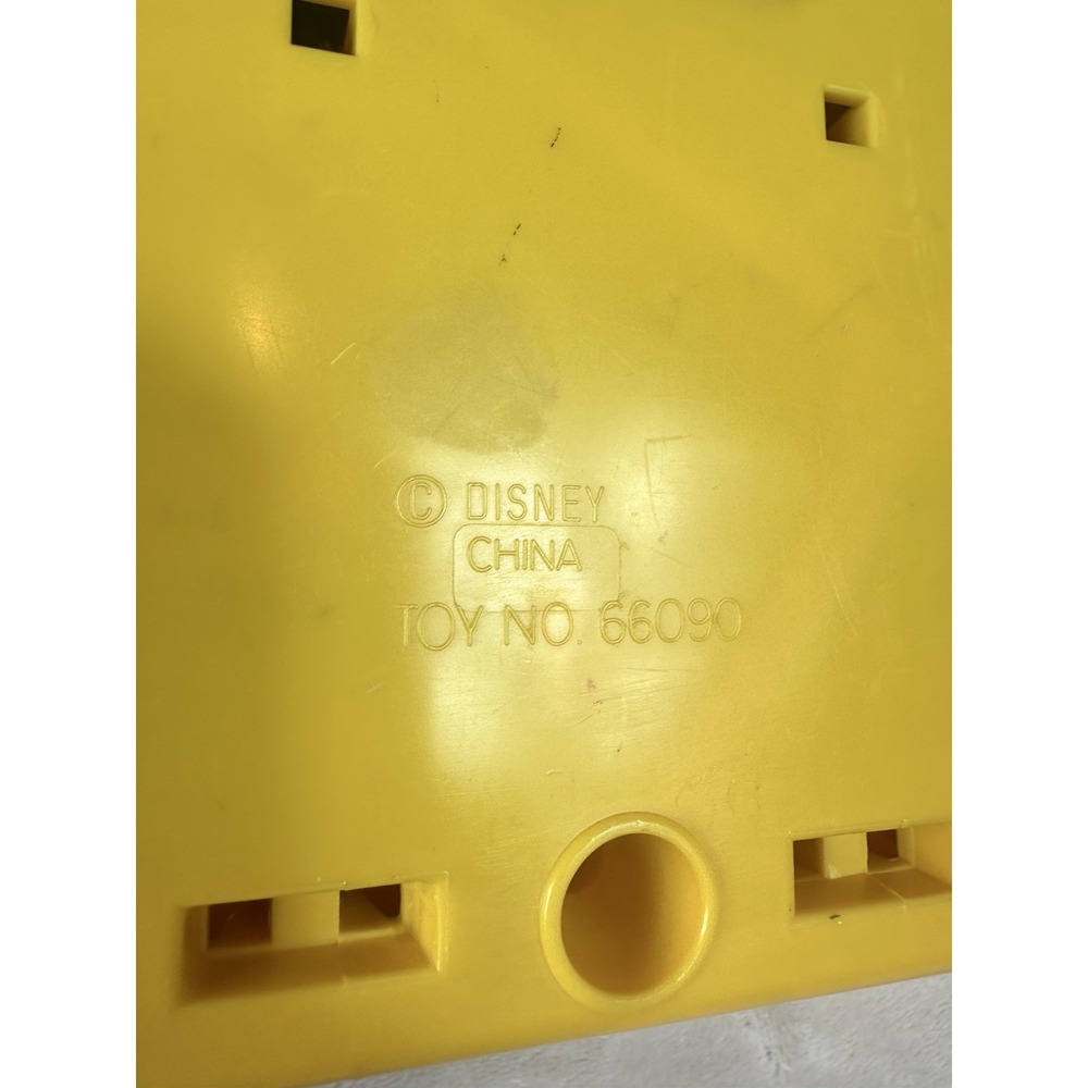 Vintage 1980's DISNEY Mattel Mickey Mouse & Friend Play 'n Pop Toy YELLOW #66090 - Picture 3 of 7